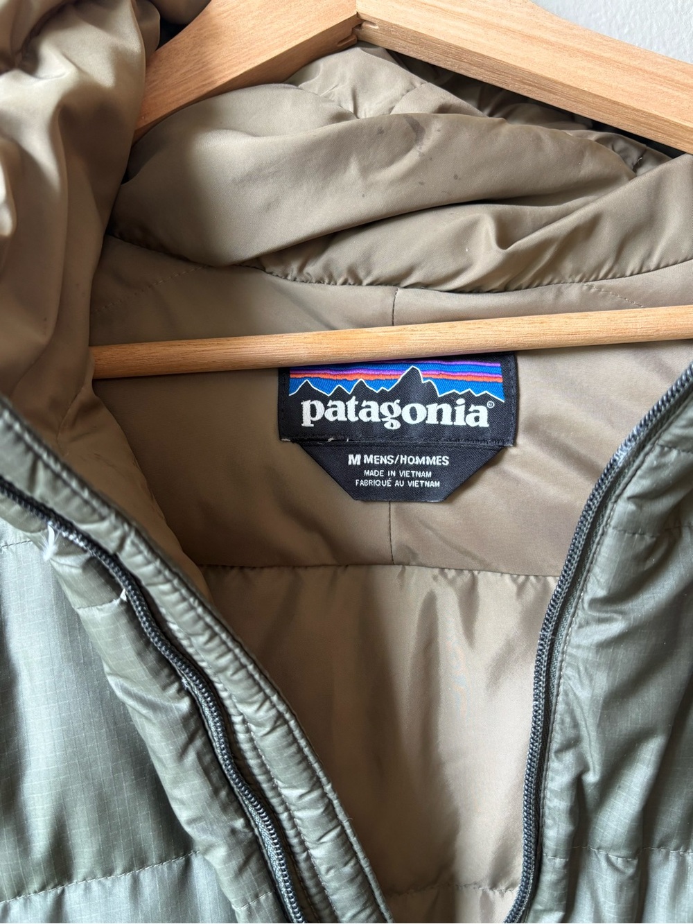 Patagonia Down Sweater Hoody - Picture 2 of 5